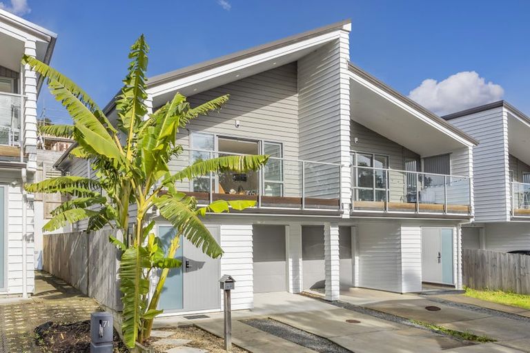Photo of property in 69 Joseph Street, Flat Bush, Auckland, 2019