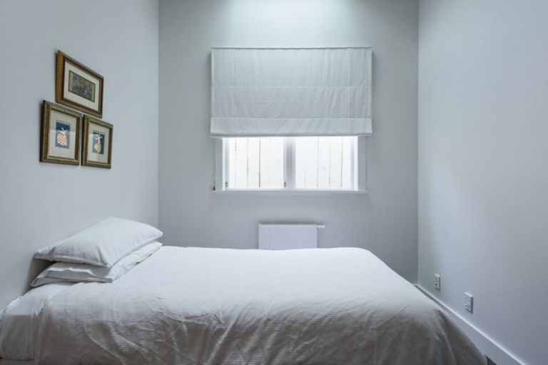 Photo of property in 11 Upper Bourke Street, Kilbirnie, Wellington, 6022