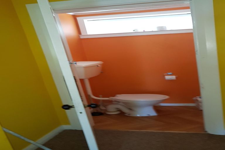 Photo of property in 24 Edward Street, Waimate, 7924