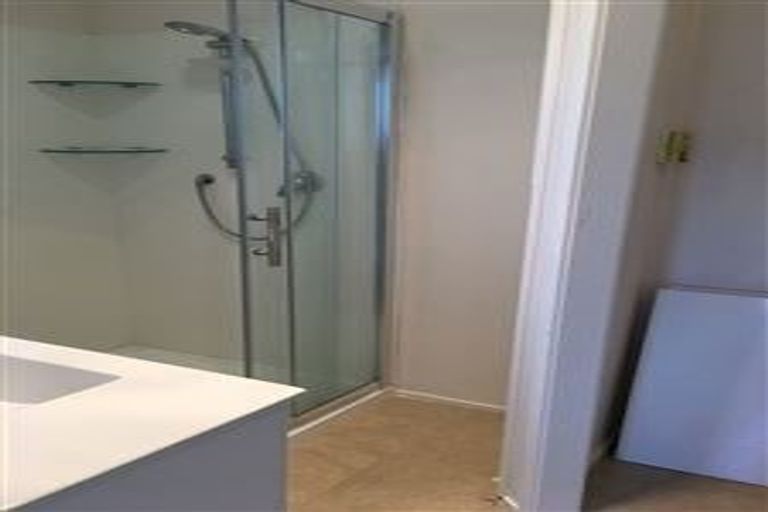 Photo of property in 2/4185 Great North Road, Glen Eden, Auckland, 0602