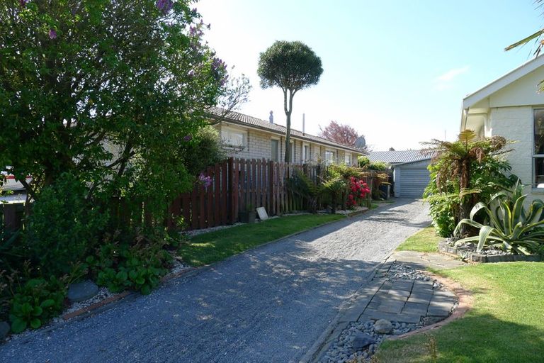 Photo of property in 15 Gibson Drive, Hornby, Christchurch, 8042