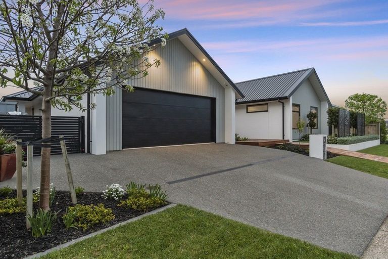 Photo of property in 71 Penetaka Heights, Pyes Pa, Tauranga, 3112