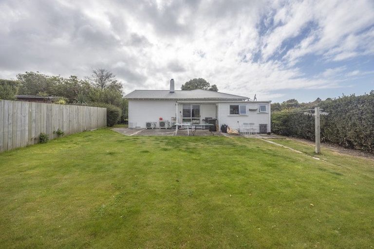 Photo of property in 64 Perth Street, South Hill, Oamaru, 9400