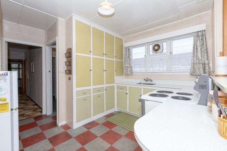 Photo of property in 75 Withells Road, Avonhead, Christchurch, 8042