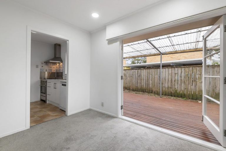 Photo of property in 86 Marlborough Avenue, Glenfield, Auckland, 0629
