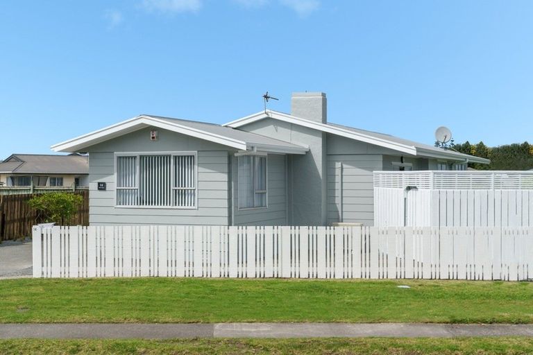 Photo of property in 14 Girven Road, Mount Maunganui, 3116