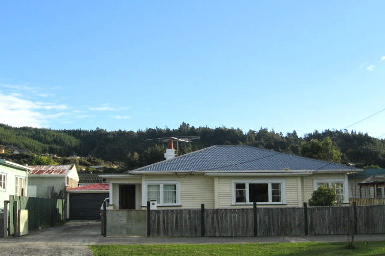 Photo of property in 14 Field Street, Silverstream, Upper Hutt, 5019