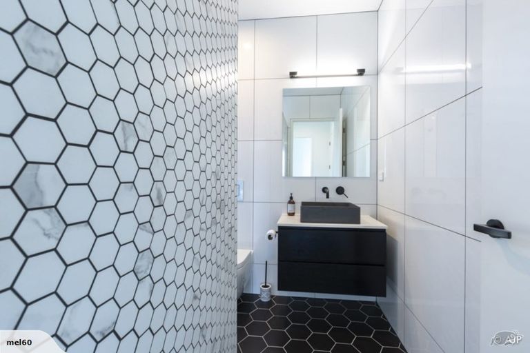 Photo of property in 15 Kotuku Road, Waiuku, 2682