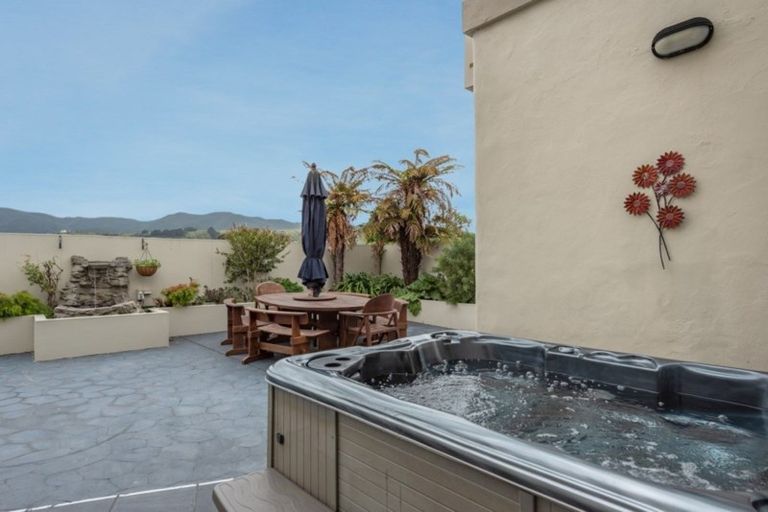 Photo of property in 47 Margaret Road, Raumati Beach, Paraparaumu, 5032