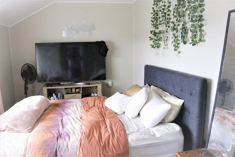 Photo of property in 14 Matai Street, Castlecliff, Whanganui, 4501