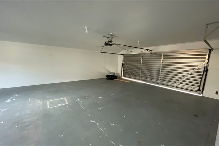 Photo of property in 86 Charles Street, Waltham, Christchurch, 8011
