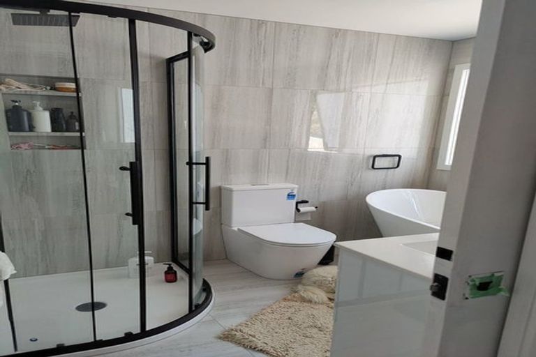 Photo of property in 4 Turkington Street, Tawa, Wellington, 5028