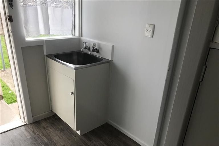 Photo of property in 20 Hillcrest Road, Papatoetoe, Auckland, 2025