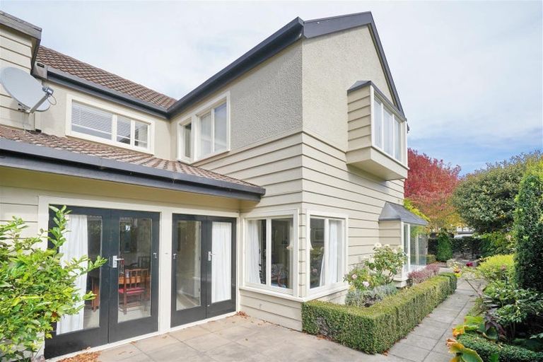 Photo of property in 1/127 Fendalton Road, Fendalton, Christchurch, 8014
