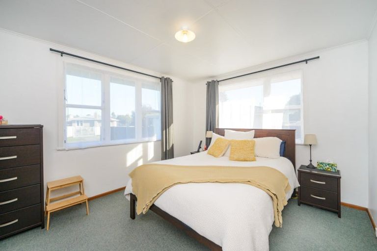 Photo of property in 3 Sefton Avenue, Highbury, Palmerston North, 4412