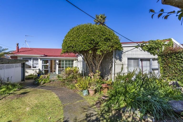Photo of property in 80 Arran Road, Browns Bay, Auckland, 0630