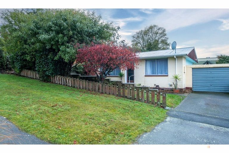 Photo of property in 2/2-4 Totara Street, Geraldine, 7930