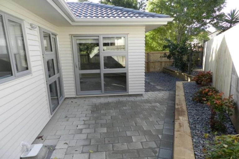 Photo of property in 14 Wells Road, Bucklands Beach, Auckland, 2012