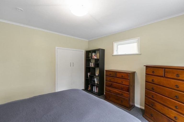 Photo of property in 38a Hine Road, Wainuiomata, Lower Hutt, 5014