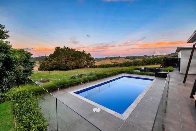 Photo of property in 99 Hauora Lane, Waitoki, 0871