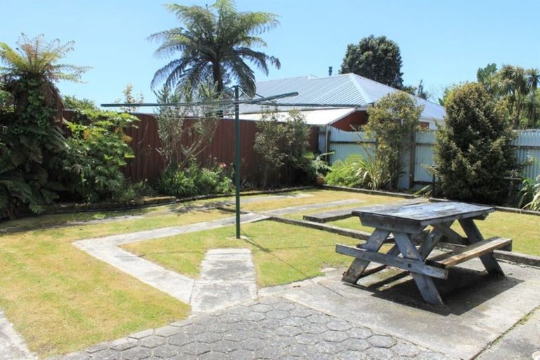 Photo of property in 11 Queen Street, Westport, 7825