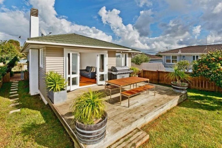 Photo of property in 1/10 Walter Street, Hauraki, Auckland, 0622