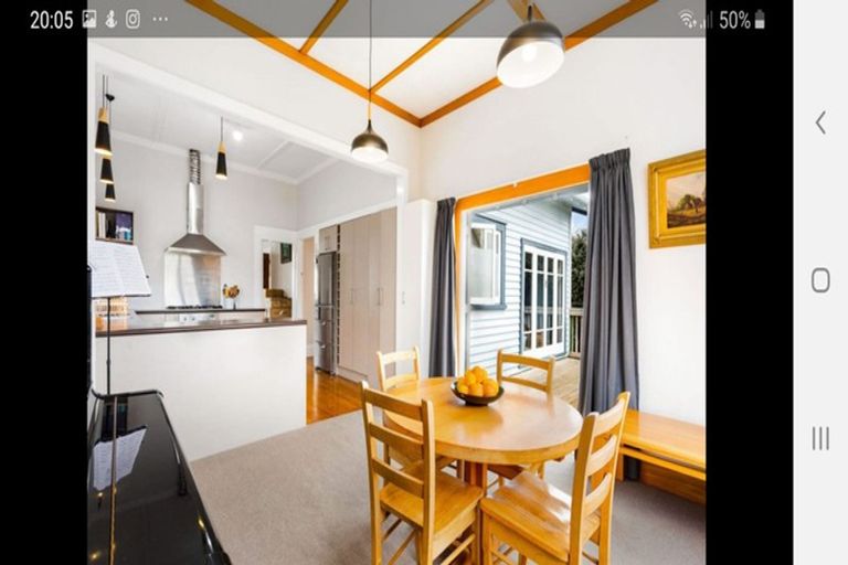 Photo of property in 20 Evans Road, Glen Eden, Auckland, 0602