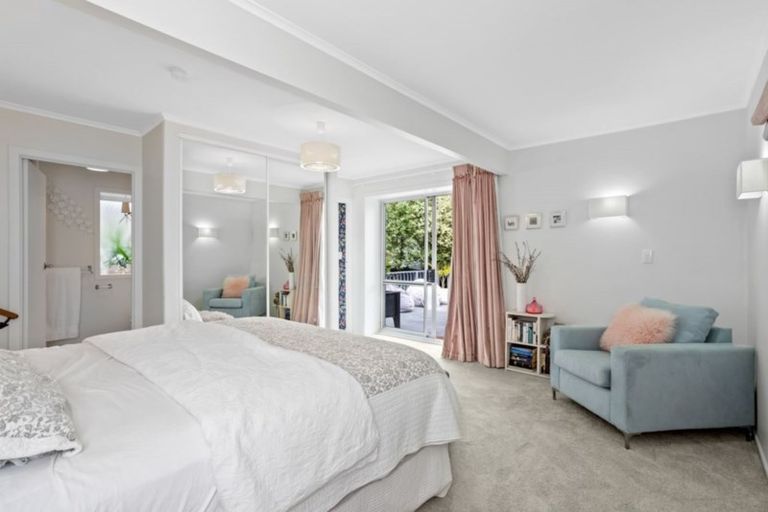 Photo of property in 72 Verbena Road, Birkdale, Auckland, 0626