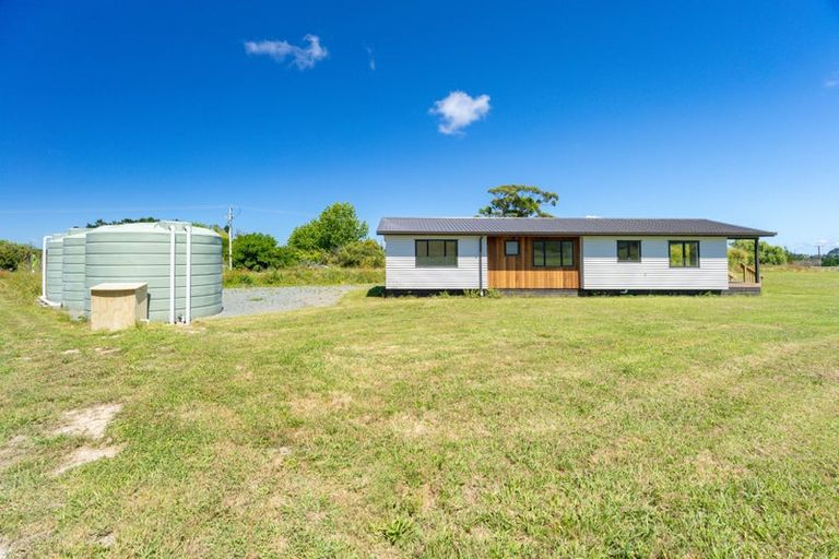 Photo of property in 20 Journeys End, Tapora, 0977