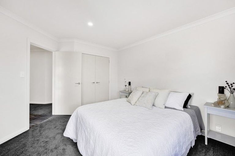 Photo of property in 1 Douglas Street, Hawera, 4610