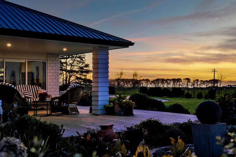 Photo of property in 60 Turangi Road, Motunui, Waitara, 4383