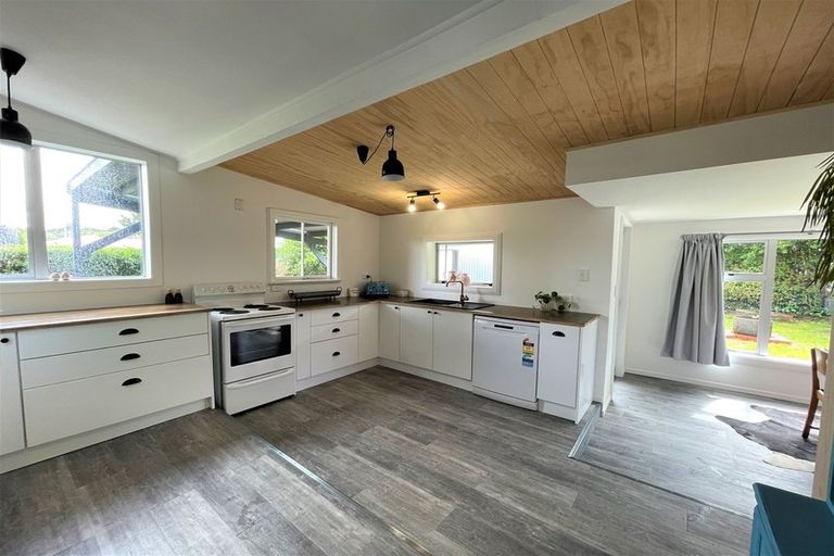 Photo of property in 11 Noble Street, Owaka, 9585