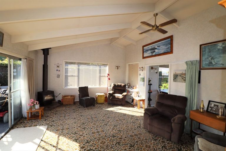 Photo of property in 3 Stuart Street, Holmes Hill, Oamaru, 9401