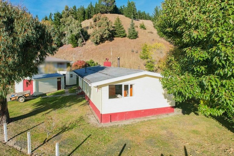 Photo of property in 6 Settlement Road, Kurow, 9435