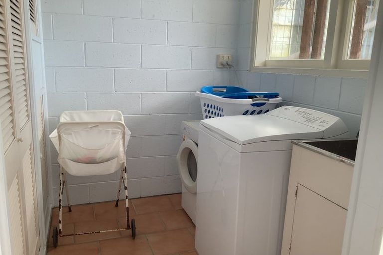 Photo of property in 184 Park Road, Belmont, Lower Hutt, 5010