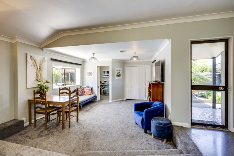 Photo of property in 28 Chester Street, Taradale, Napier, 4112
