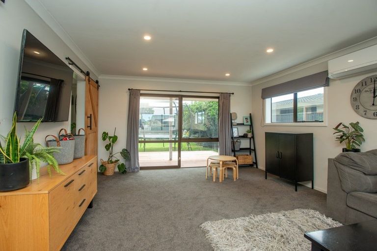Photo of property in 166 Avondale Road, Greenmeadows, Napier, 4112