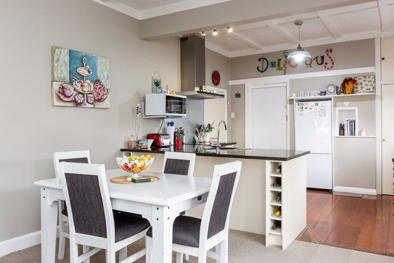 Photo of property in 174 Kennedy Road, Marewa, Napier, 4110