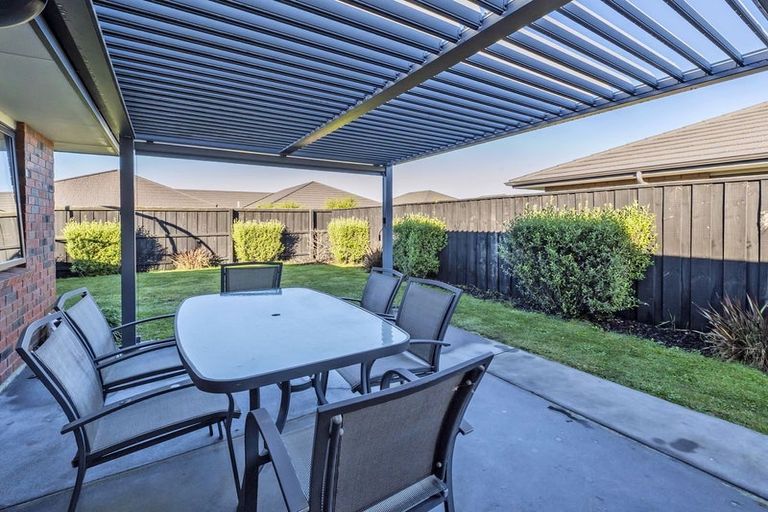 Photo of property in 66 Shillingford Boulevard, Rolleston, 7615