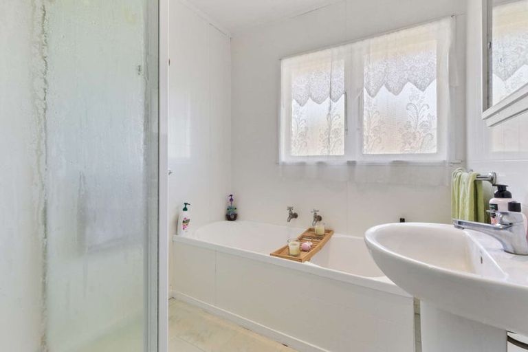 Photo of property in 26 Elliott Crescent, Owhata, Rotorua, 3010