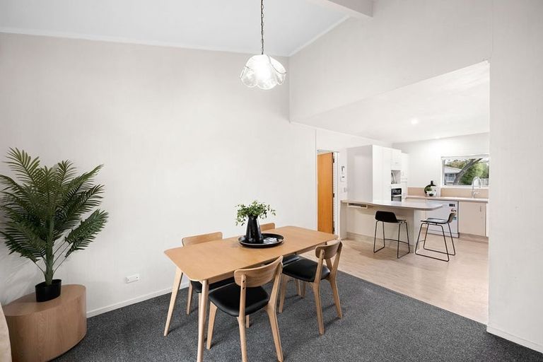 Photo of property in 60 Pulham Crescent, Queenwood, Hamilton, 3210