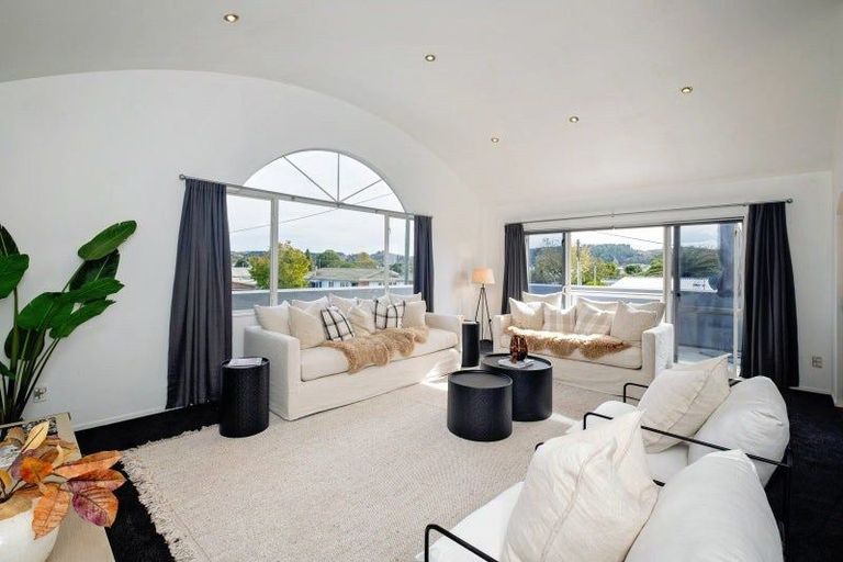 Photo of property in 9a Avenue Road, Greenmeadows, Napier, 4112