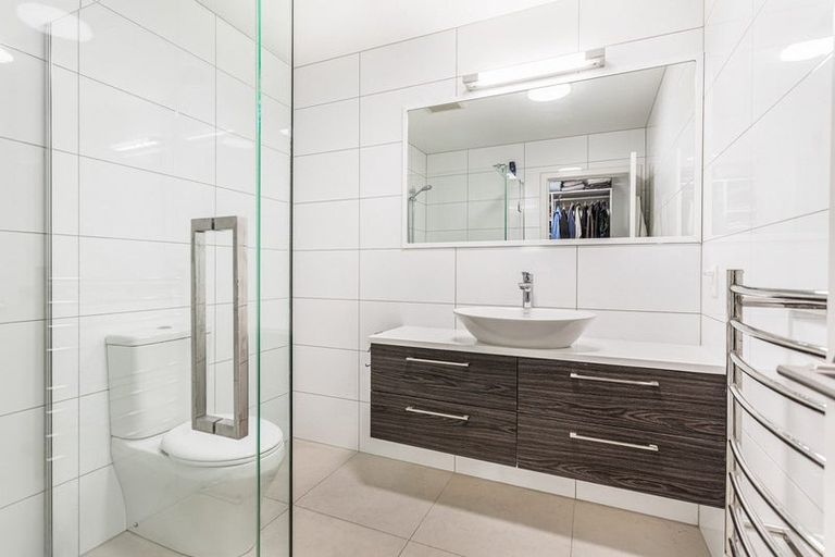 Photo of property in 16 Plantation Terrace, Orewa, 0931