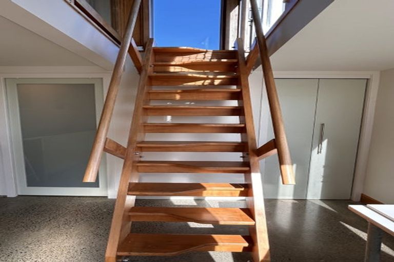 Photo of property in 1 Karepa Street, Brooklyn, Wellington, 6021