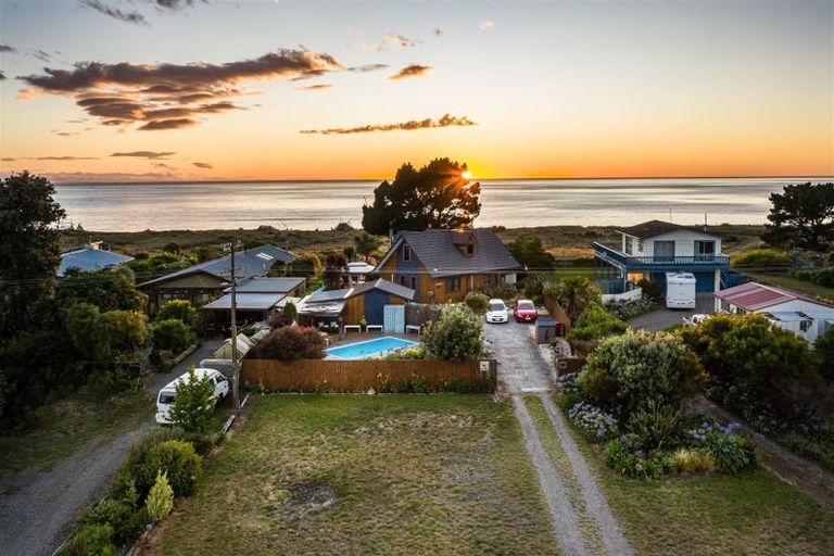 Photo of property in 196 Rarangi Beach Road, Rarangi, Blenheim, 7273