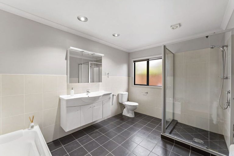 Photo of property in 157e Hobsonville Road, West Harbour, Auckland, 0618