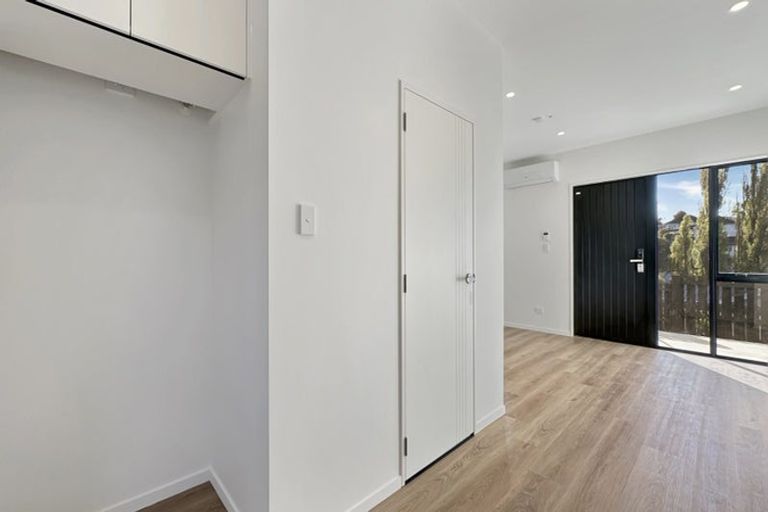 Photo of property in 8/27 Glenorchy Street, Glen Eden, Auckland, 0602