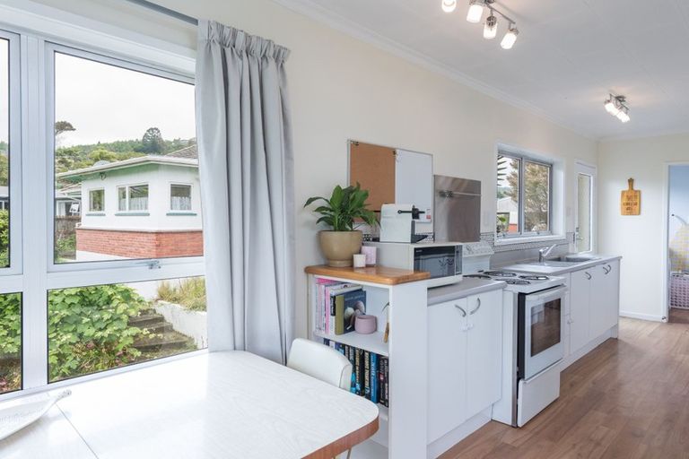 Photo of property in 46 Arapiki Road, Stoke, Nelson, 7011