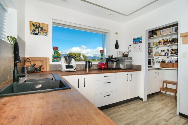 Photo of property in 5 Marine Parade, Carters Beach, Westport, 7825