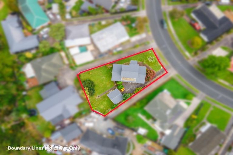 Photo of property in 109 Edgewater Drive, Pakuranga, Auckland, 2010